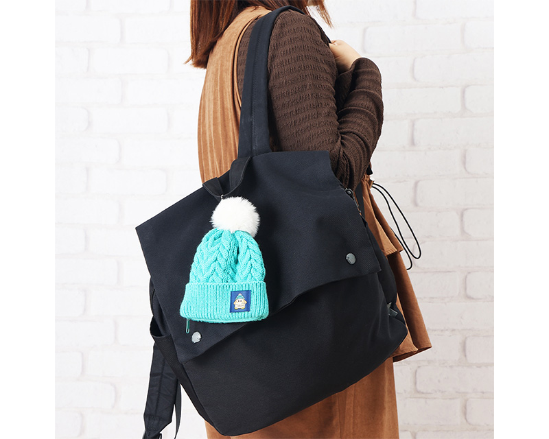 WINTER ニット帽ポーチ 写真