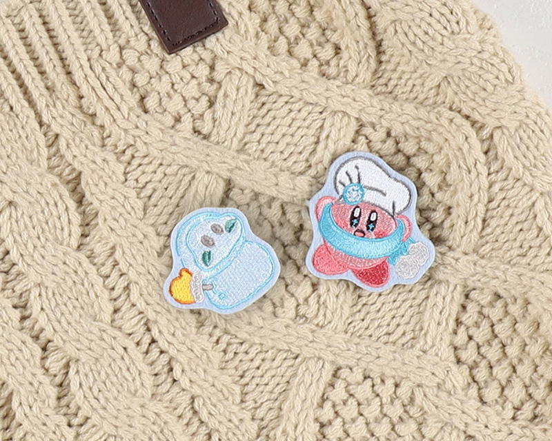 WINTER 刺繡ブローチ カービィ・雪だるま 写真